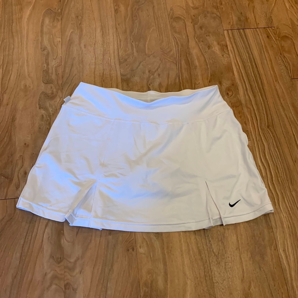 Nike Dri Fit White Tennis Skirt/Skort